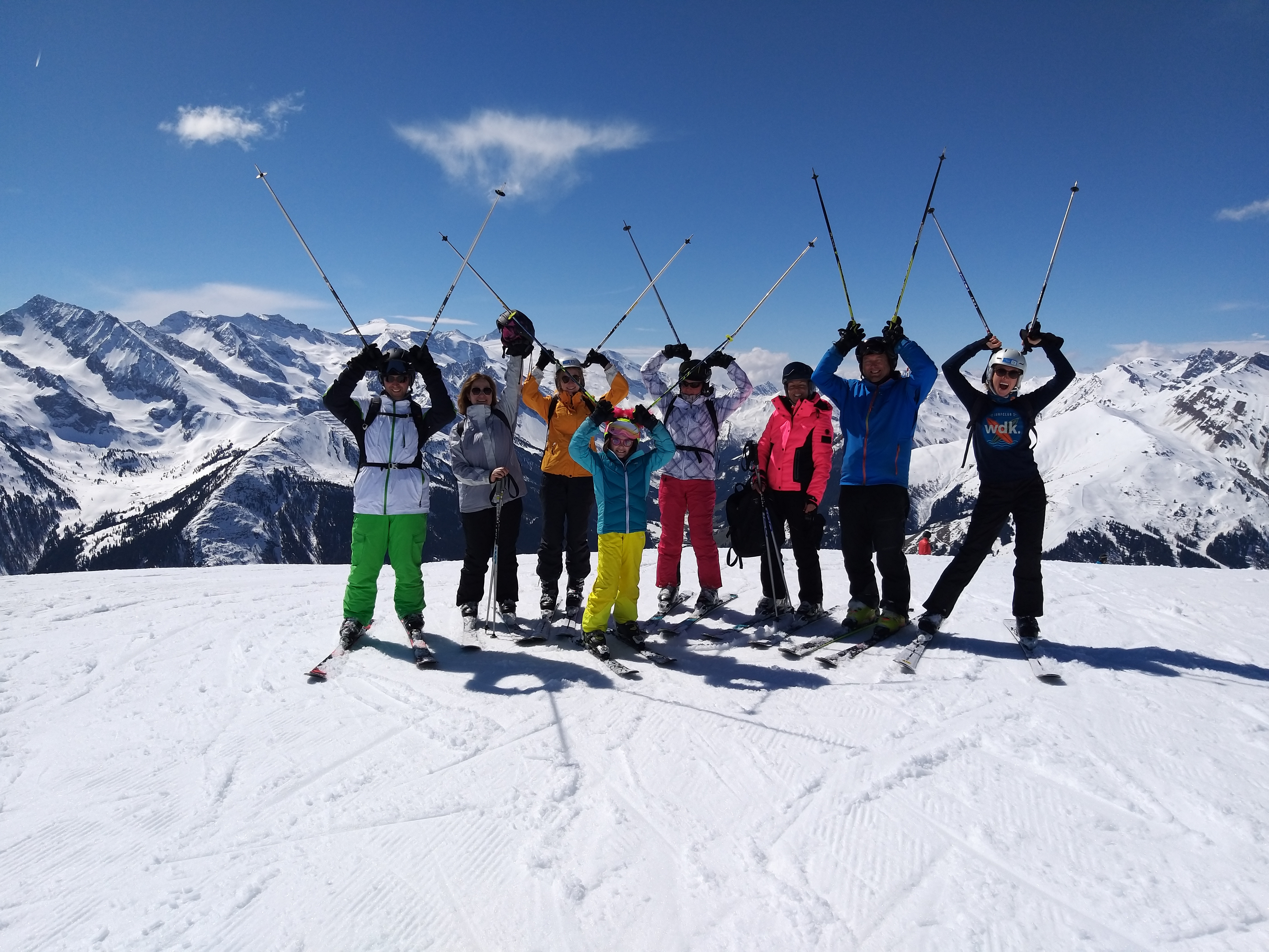VOS Travel - SKI+ (skibegeleiding)